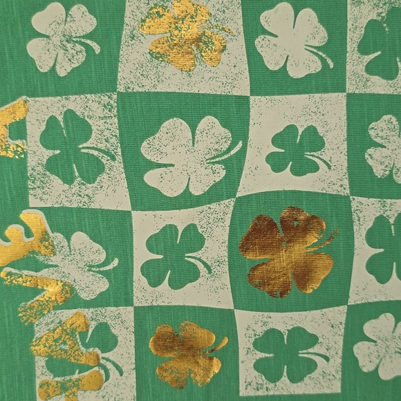 SO BRAND GIRL'S GREEN ST. PATRICKS DAY "HAVE A LUCKY DAY" TEE SIZE SMALL - Picture 6 of 9